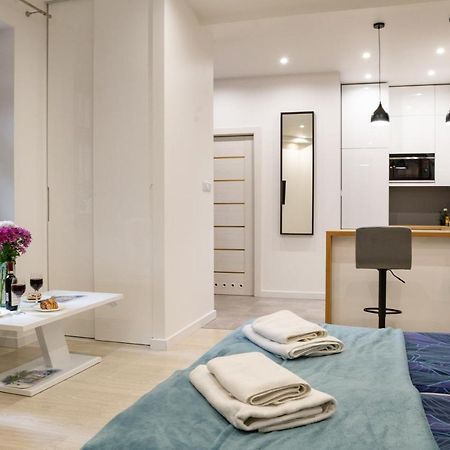 Shy But Shining! Lovely, Stylish & Fully Equipped. Daire Krakow Dış mekan fotoğraf