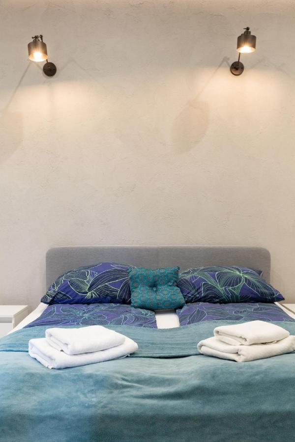 Shy But Shining! Lovely, Stylish & Fully Equipped. Daire Krakow Dış mekan fotoğraf